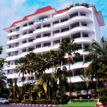 Weta International Hotel Surabaya Bagian luar foto